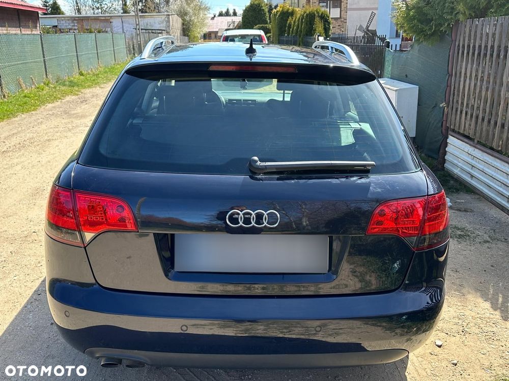 Audi A4 Avant 2.0 TDI - 15
