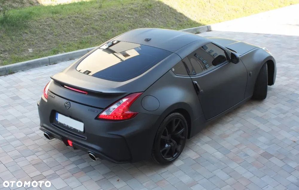 Nissan 370 Z - 8