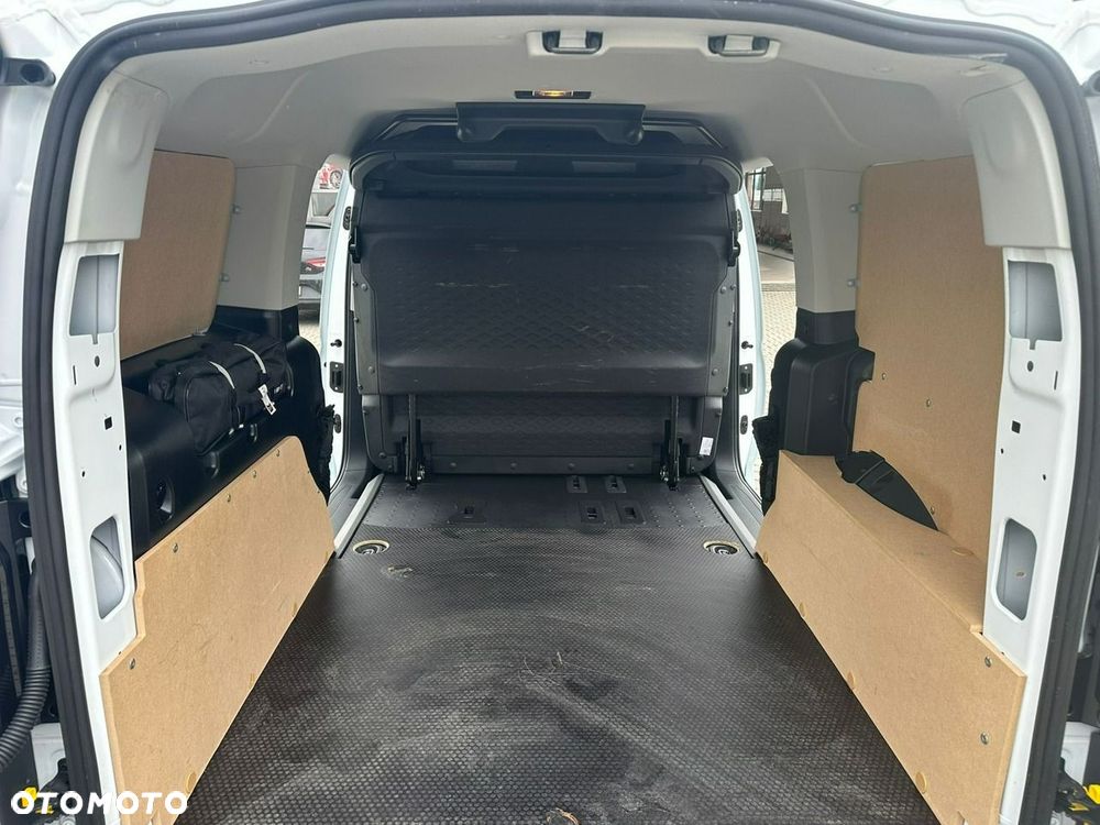 Ford Transit Connect - 12