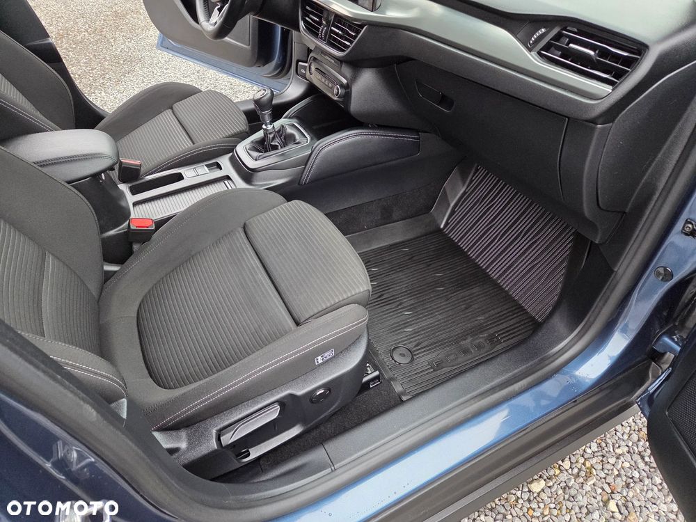 Ford Focus 1.5 EcoBlue Titanium X - 13