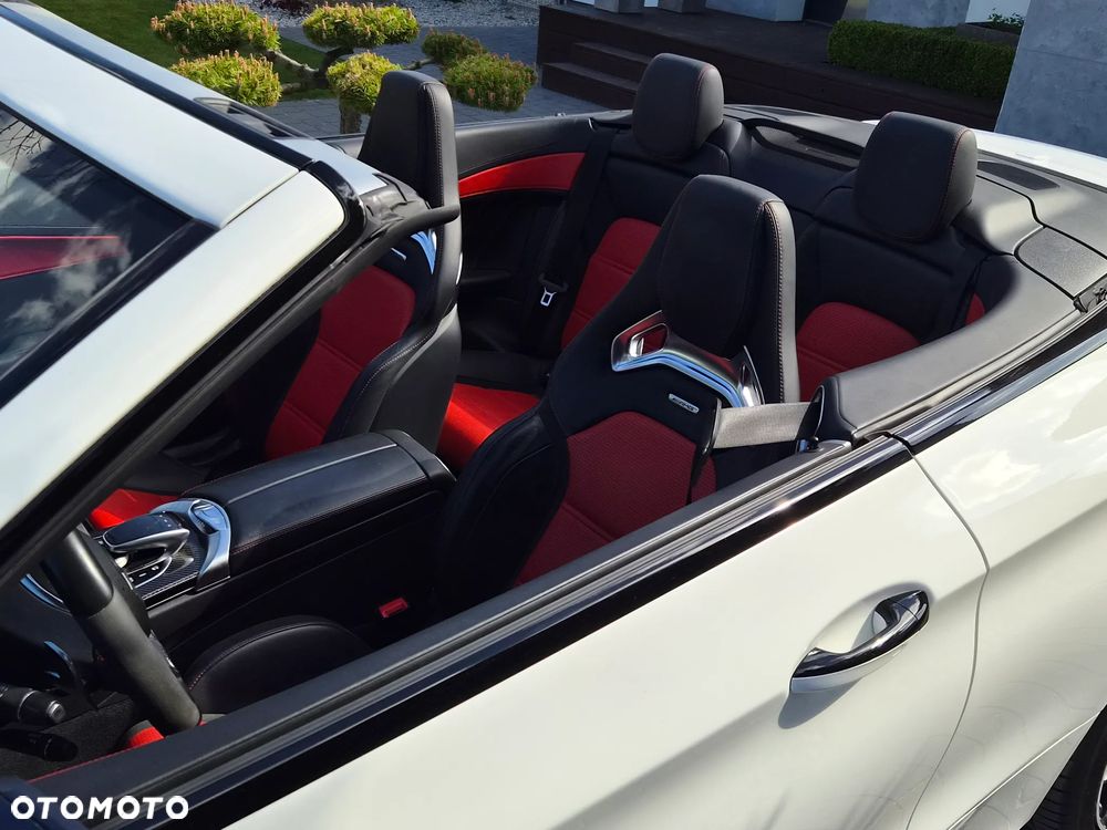 Mercedes-Benz Klasa C AMG 63 S AMG Speedshift 7G-MCT - 19