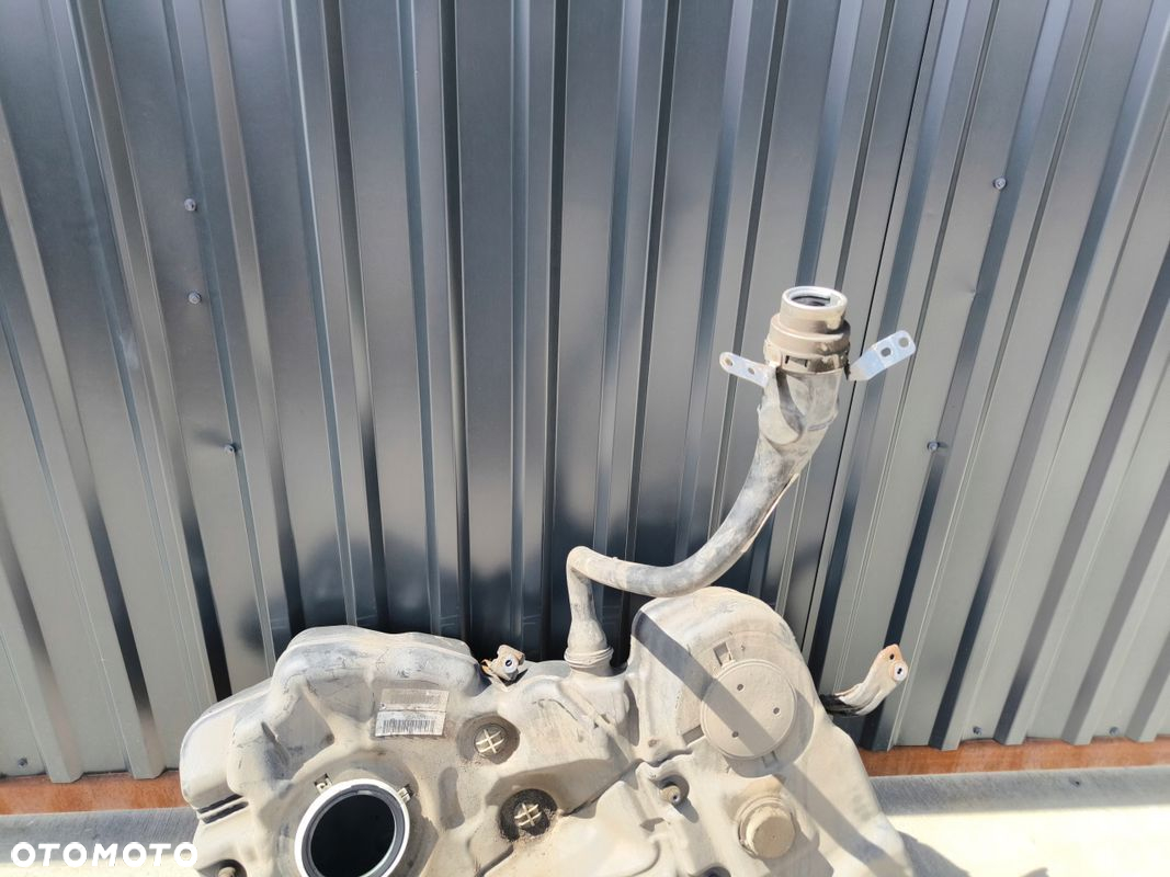 BAK ZBIORNIK PALIWA AUDI A4 B8 A5 8T 8T0201021FD 2.0 TDI DIESEL - 2