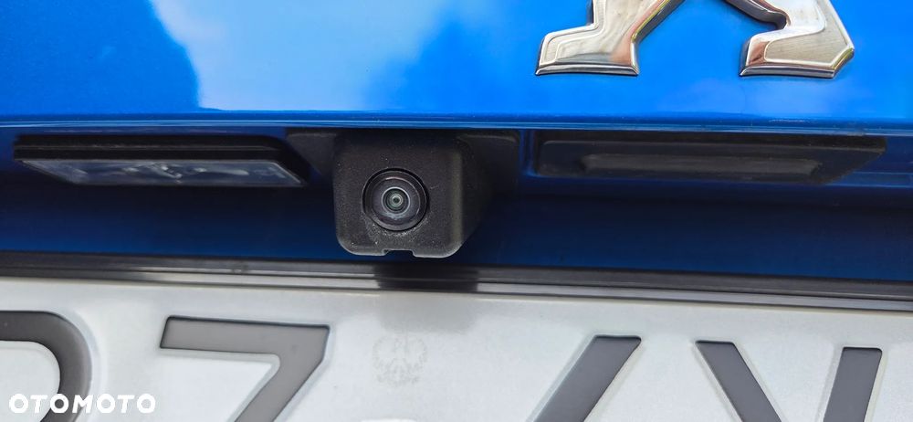 Peugeot 2008 PureTech 130 EAT8 GT - 14