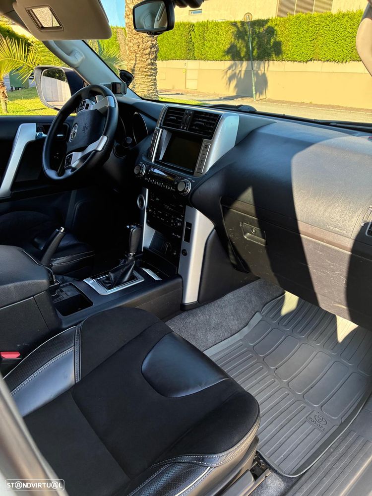 Toyota Land Cruiser 3.0 D-4D Auto - 9