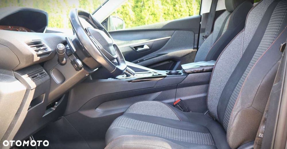 Peugeot 3008 - 16