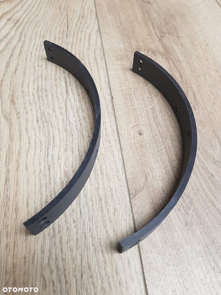 Okładziny tylnych szczęk hamulcowych z nitami V-Twin 23-0505 Harley FLH XL 44432-54 - 3