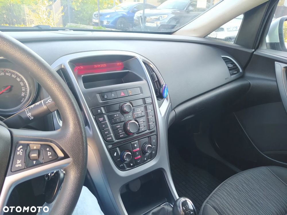 Opel Astra 1.4 Turbo - 11