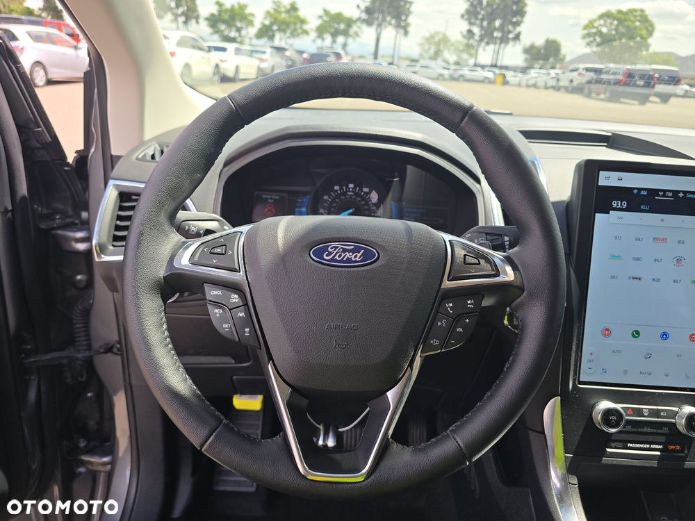 Ford Edge - 9