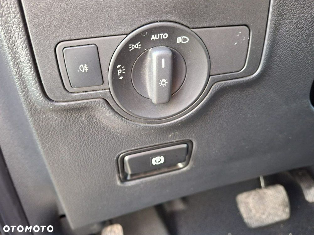 Mercedes-Benz Vito - 33