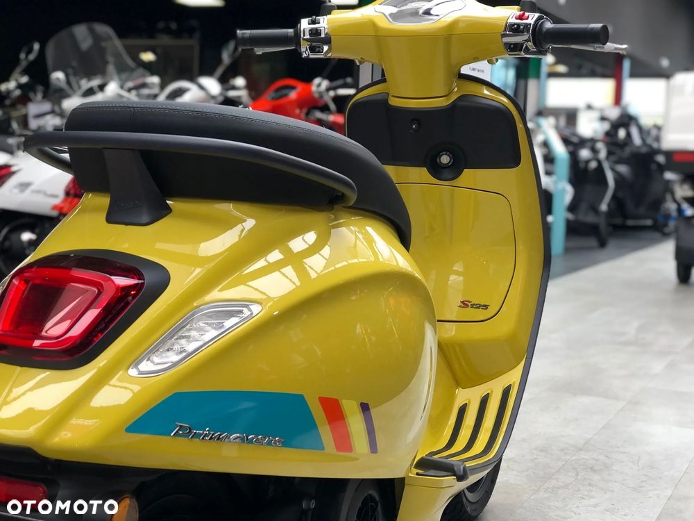 Vespa Primavera - 12