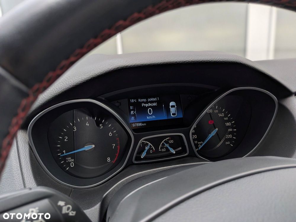 Ford Focus 1.6 Platinium X - 23