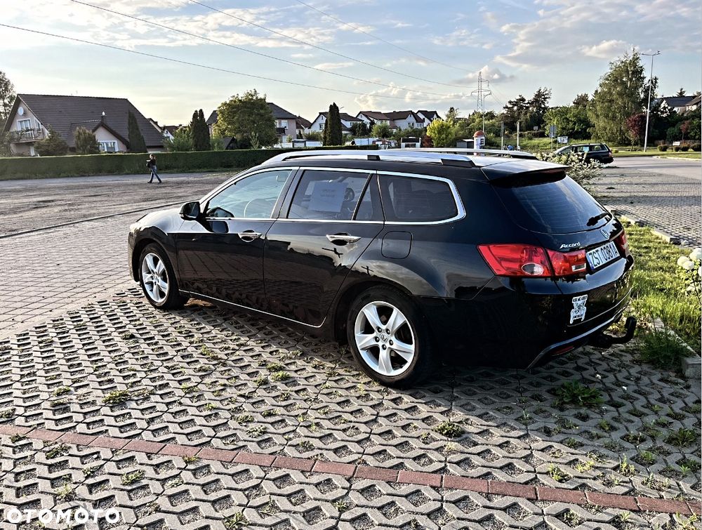 Honda Accord 2.0 Elegance Advantage - 2
