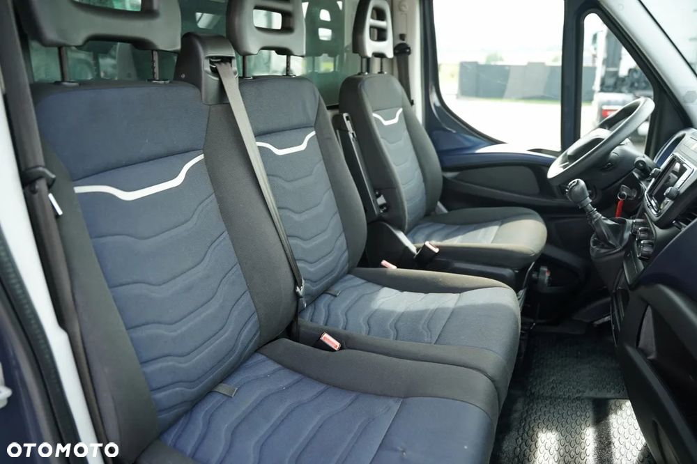 Iveco DAILY 35-NP / CNG / IZOTERMA - 4,3 m / WINDA PALFINGER - 750 KG / SPROWADZONY - 32