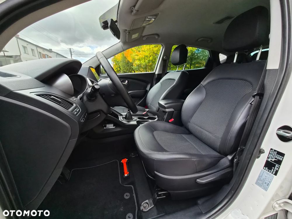 Hyundai ix35 - 23