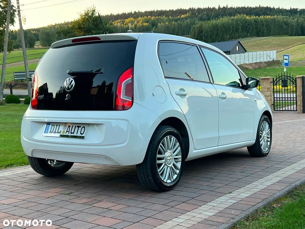 Volkswagen up! high - 8