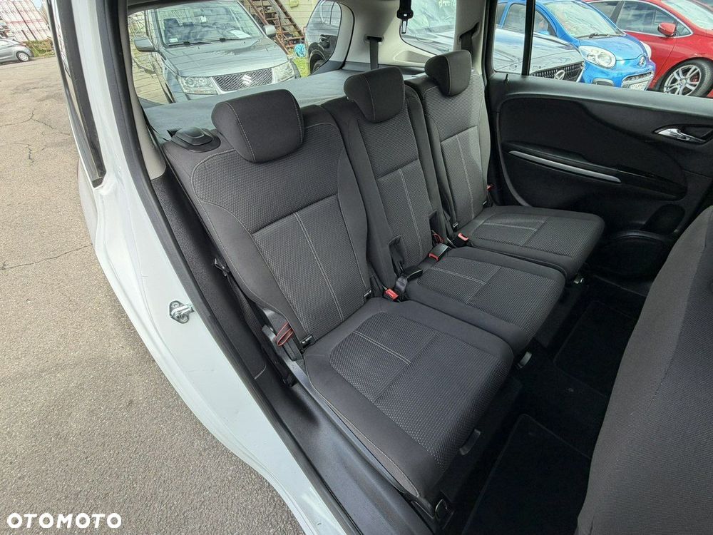 Opel Zafira - 27