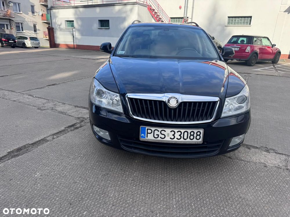 Skoda Octavia 2.0 TDI CR DPF RS - 2