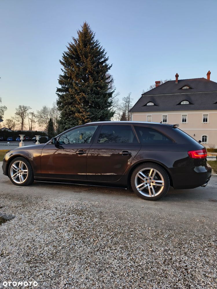 Audi A4 Avant 3.0 TDI DPF clean diesel quattro S tronic Ambition - 11