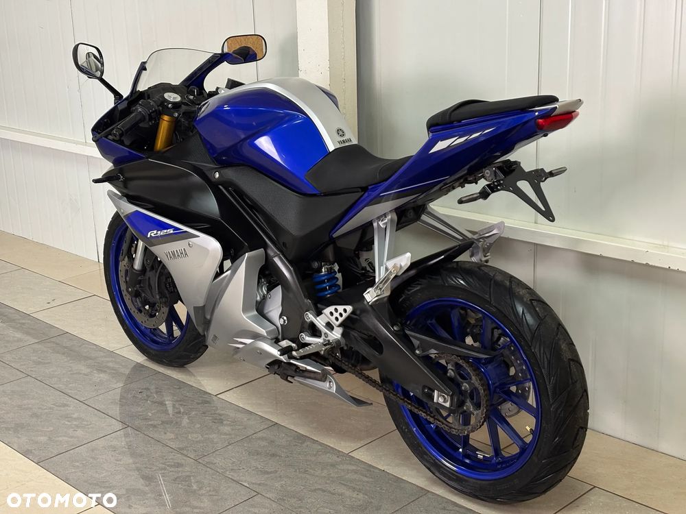 Yamaha YZF - 3