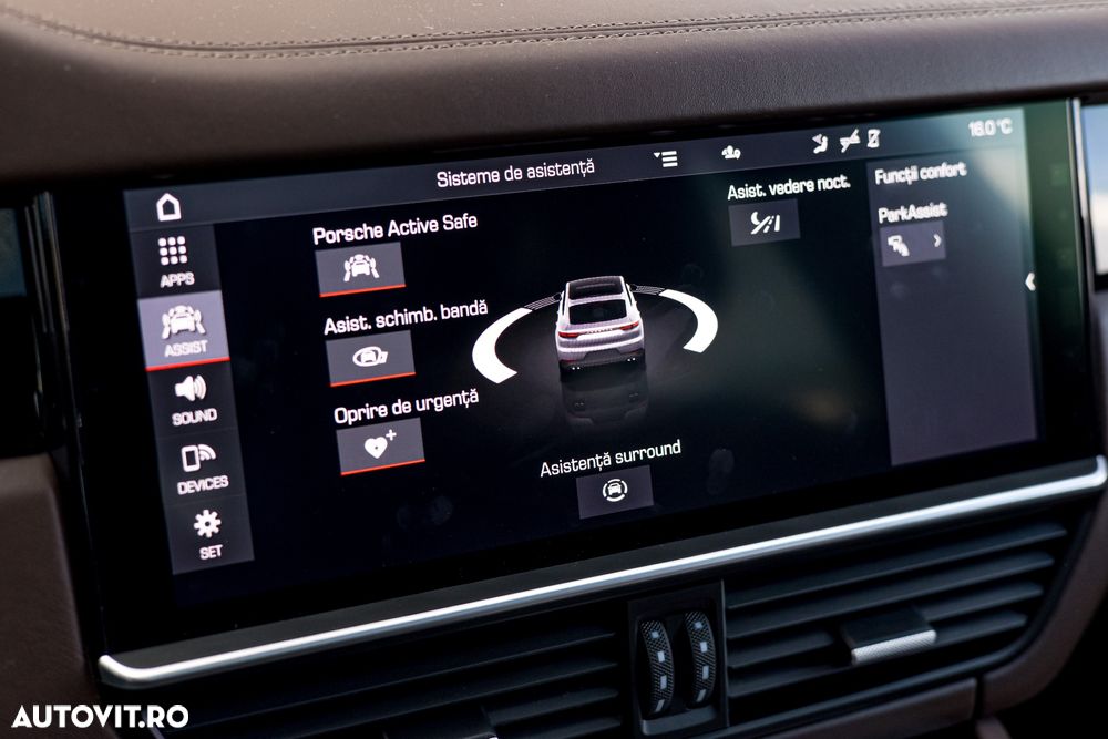 Porsche Cayenne - 31