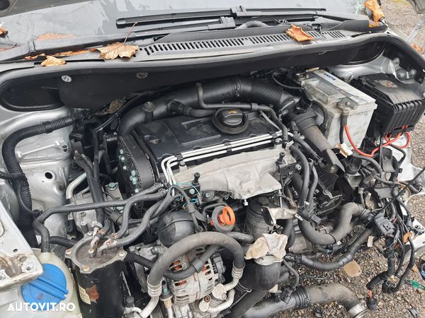 Motor Vw Touran 2.0 TDI tip BKD