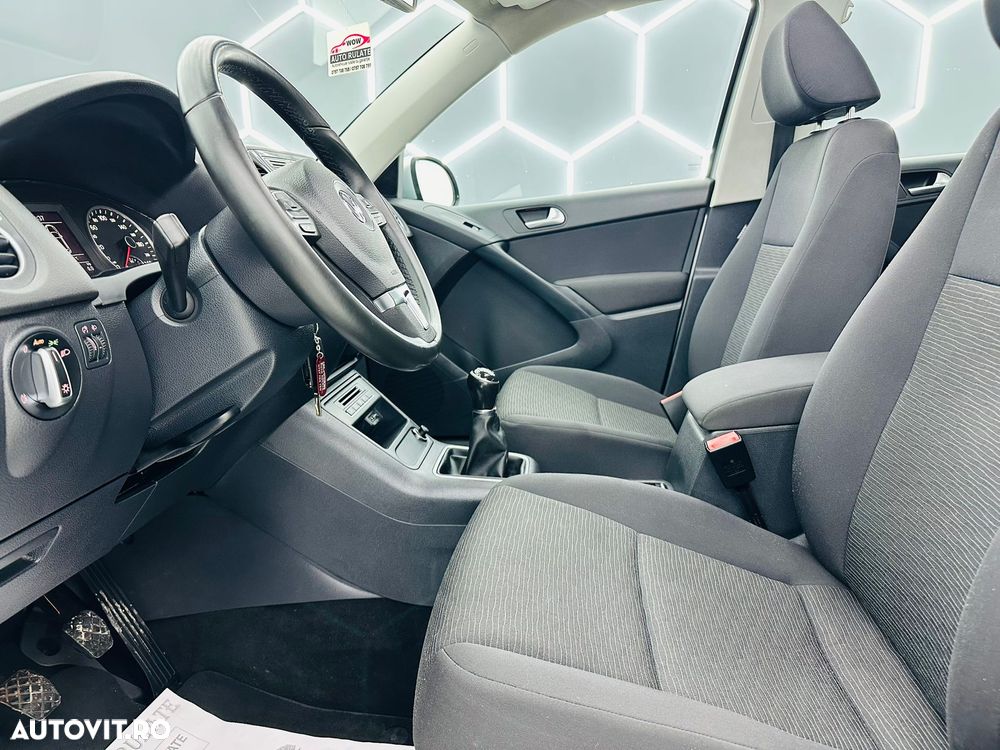 Volkswagen Tiguan 2.0 TDI SCR BlueMotion Technology Sport & Style - 13