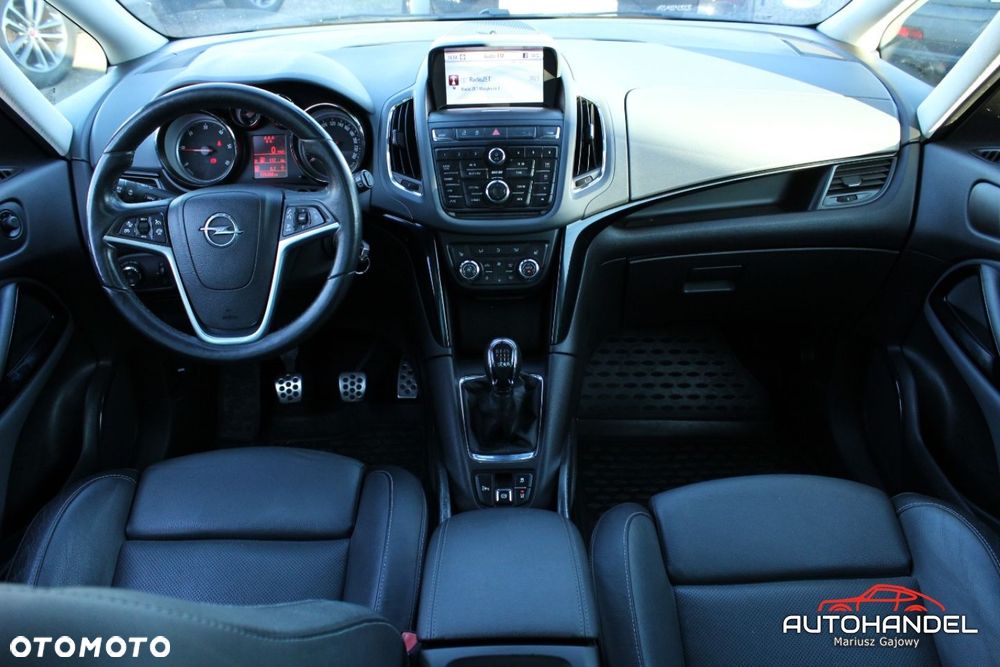 Opel Zafira - 18