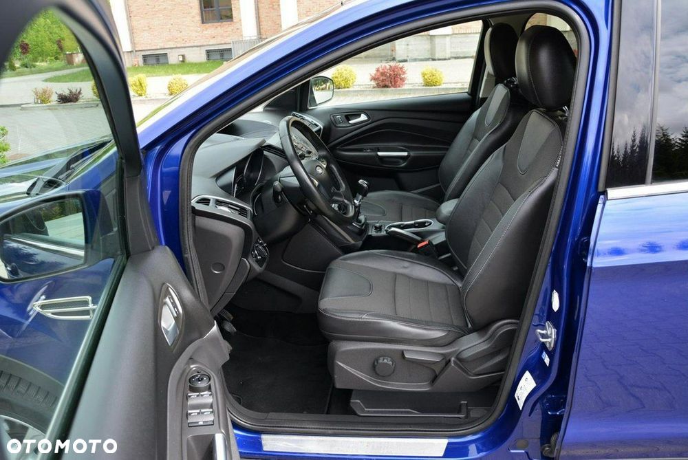Ford Kuga 2.0 TDCi 4x4 Titanium - 12