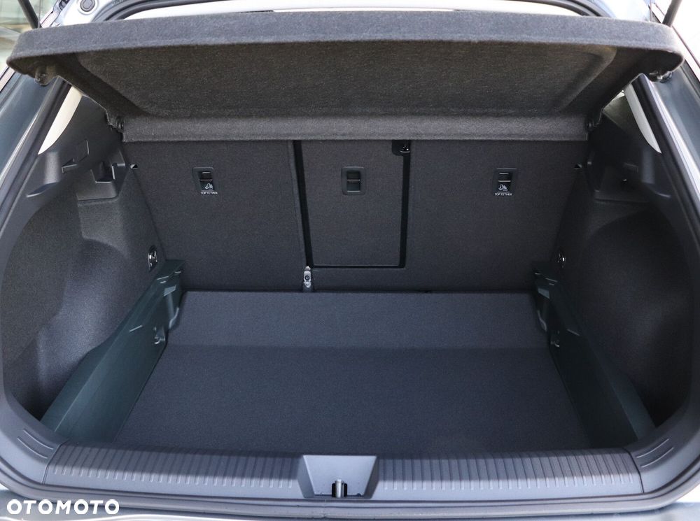 Volkswagen T-Roc - 18
