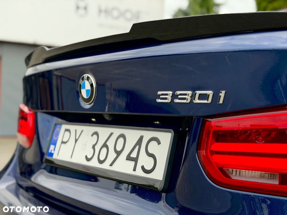 BMW Seria 3 330i - 4