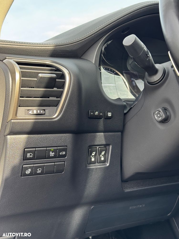 Lexus Seria NX 300h E-FOUR Luxury Line - 12