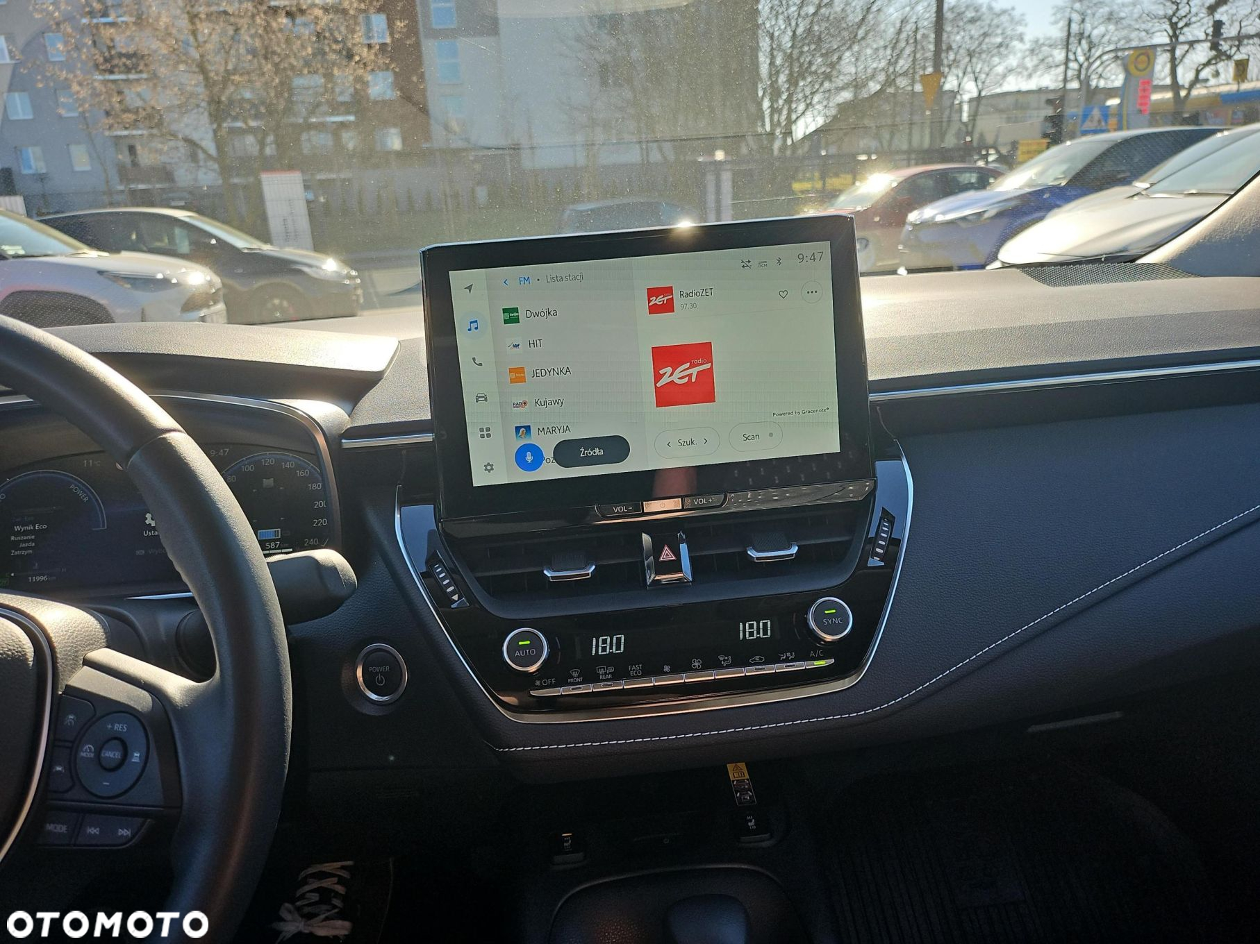 Toyota Corolla 1.8 Hybrid Style - 18