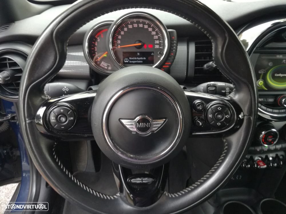 MINI 3 Portas One D - 18