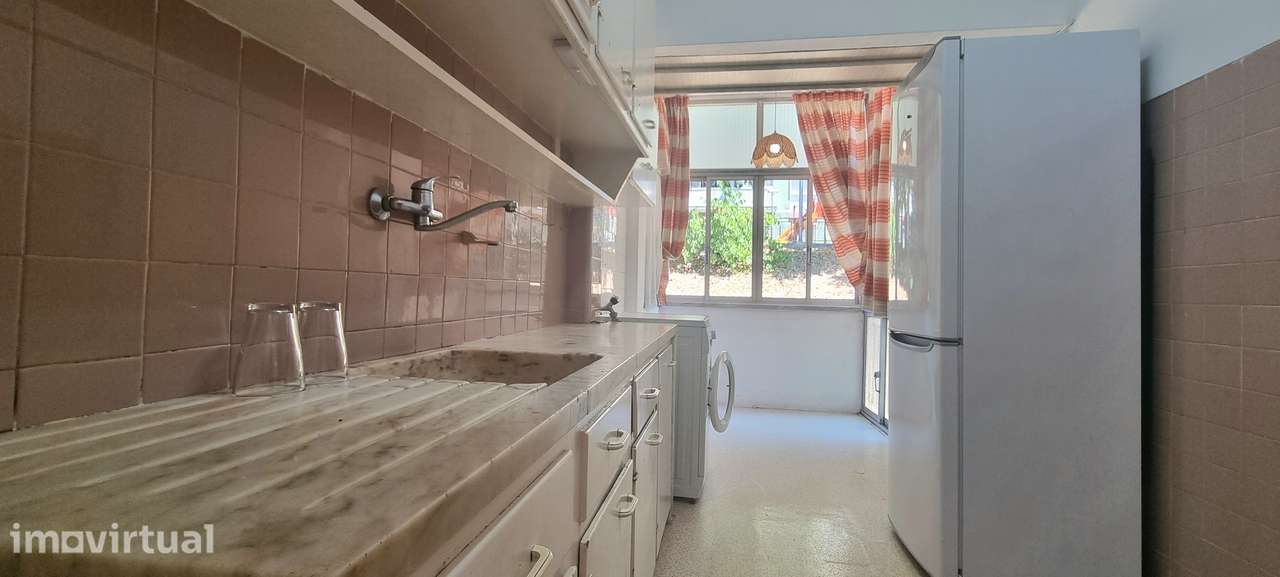 Apartamento T2 (3 Assoalhadas) Localizado na Ameixoeira, Lisboa - Grande imagem: 5/19