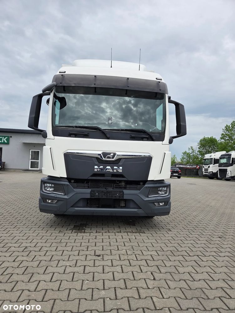 MAN 12.250 /PLANDEKA/KABINA SYPIALNA/ - 2