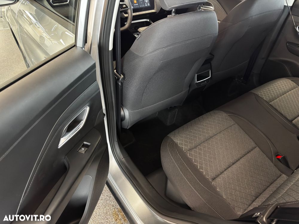 MG ZS HEV 1.5 GSI AT Explore - 18