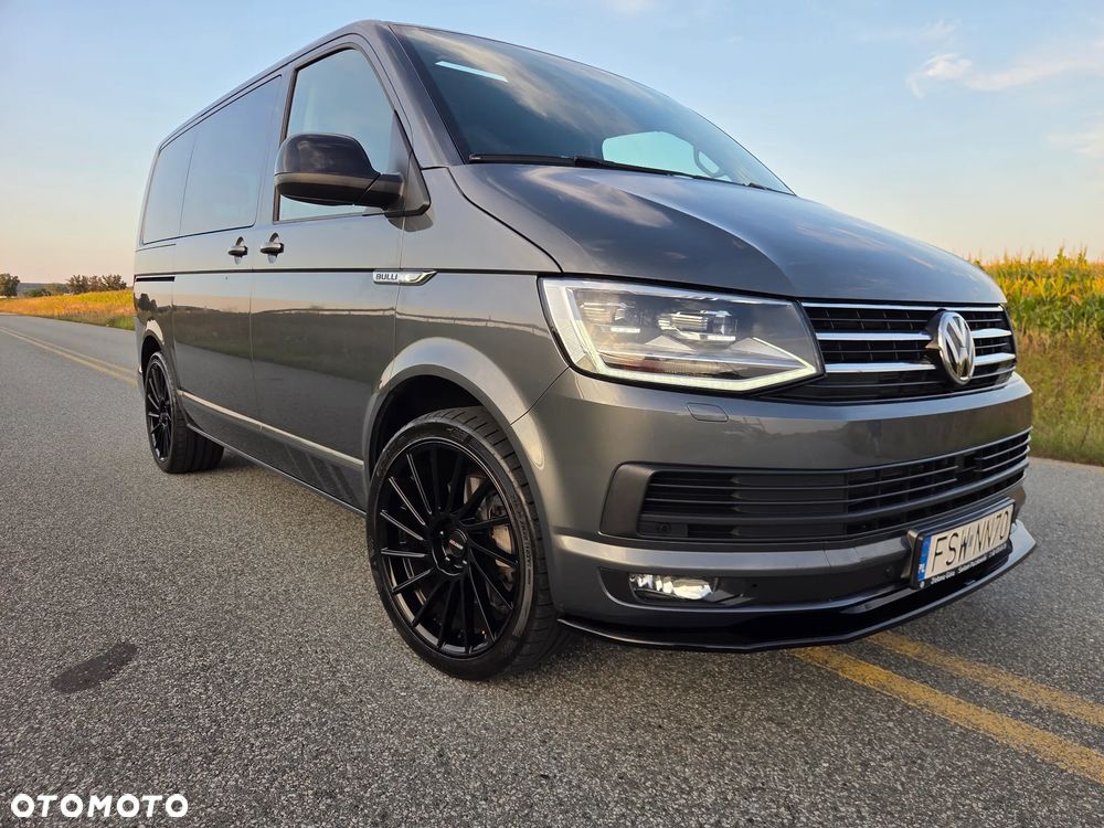 Volkswagen Multivan - 1