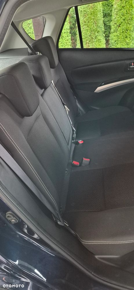 Suzuki SX4 - 8