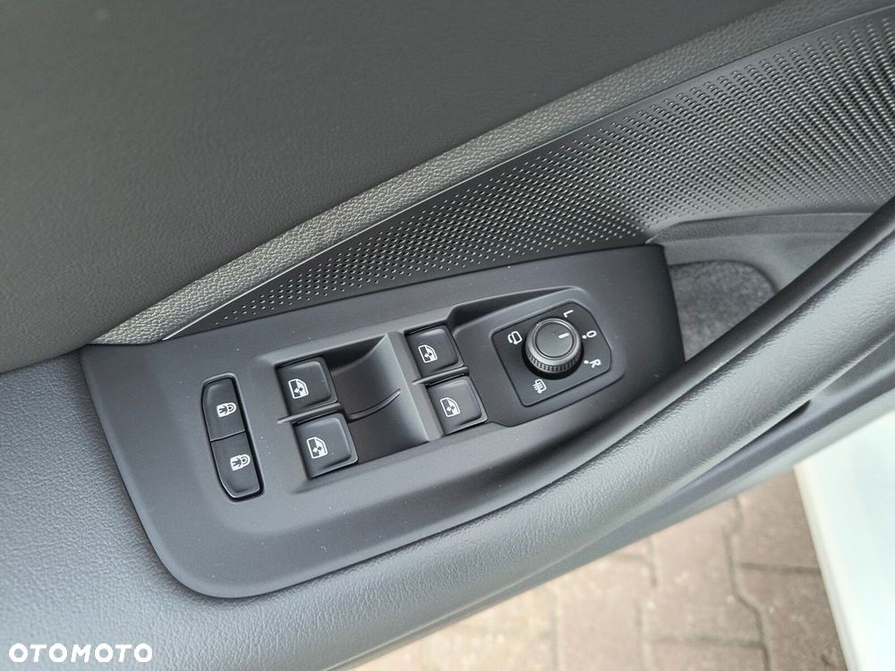 Volkswagen Passat - 19