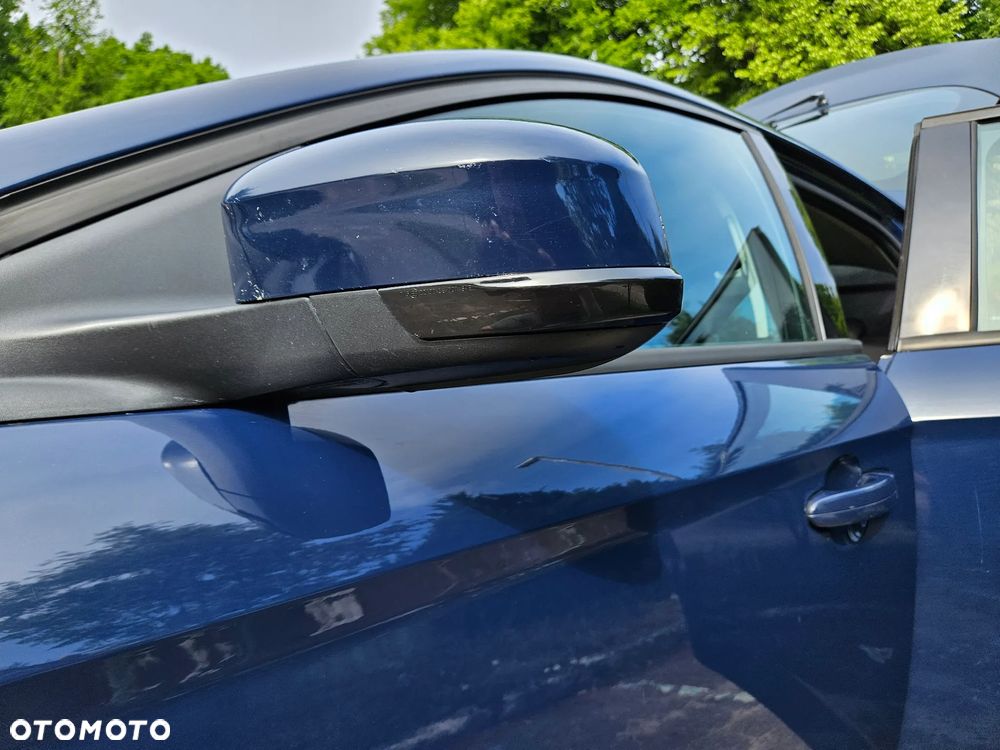 Ford Mondeo 2.0 Ambiente - 27