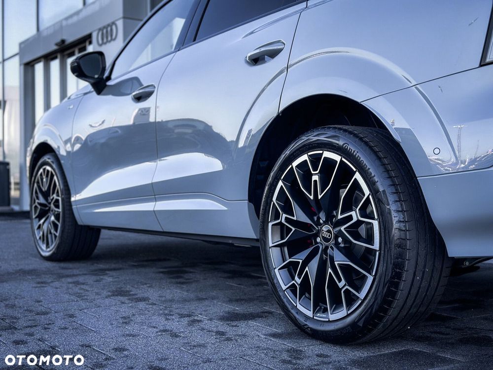 Audi Q3 Sportback - 9