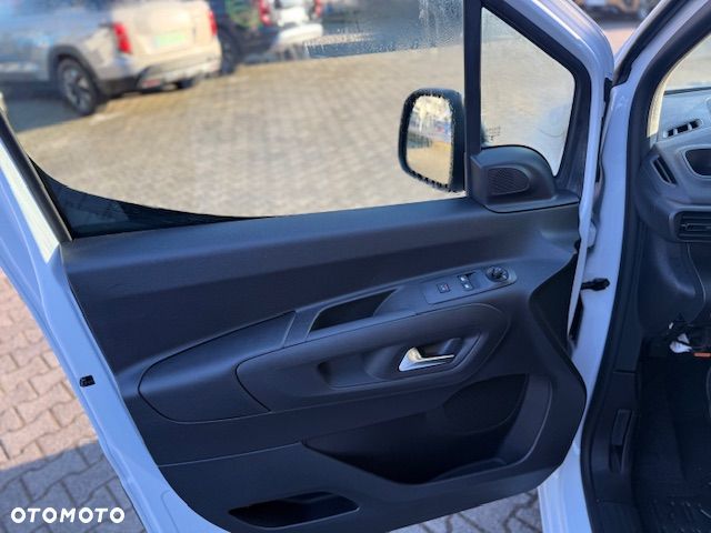 Peugeot PARTNER - 13