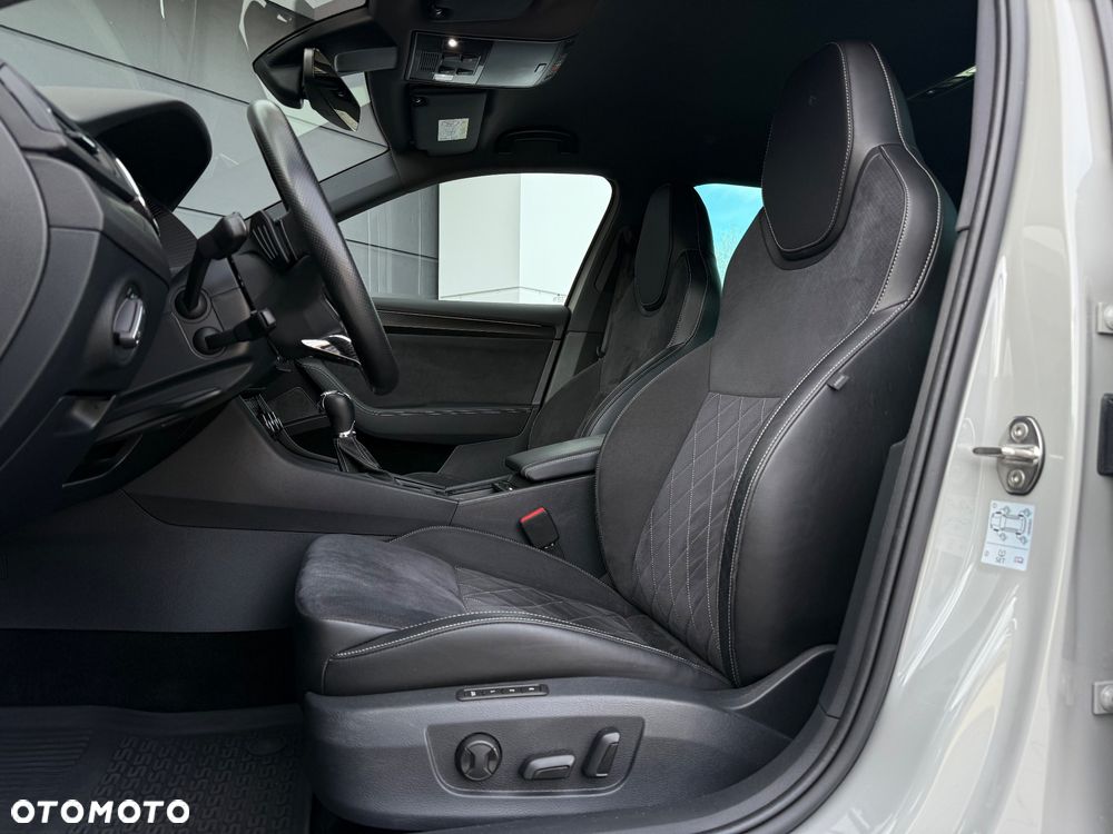 Skoda Superb 2.0 TDI SCR Sportline DSG - 5