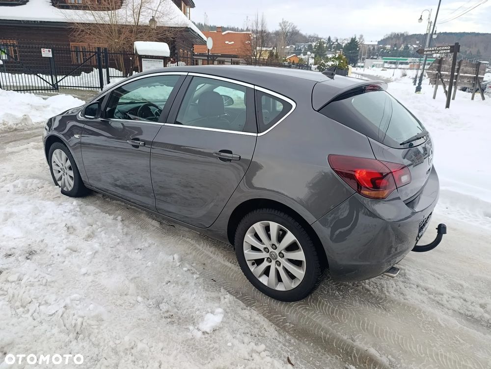 Opel Astra 1.6 Turbo Active - 11