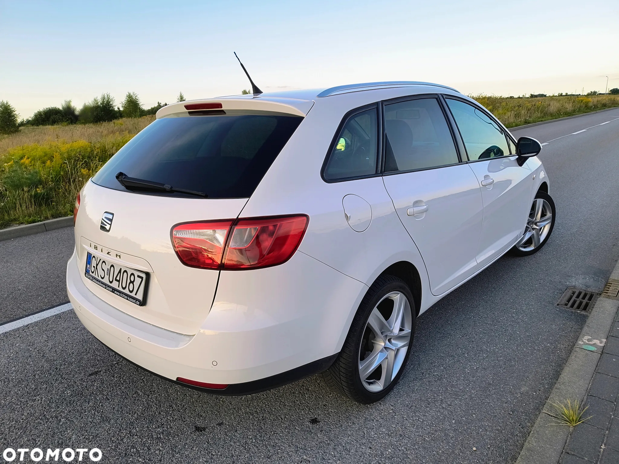 Seat Ibiza ver-1-4-16v-style - 10