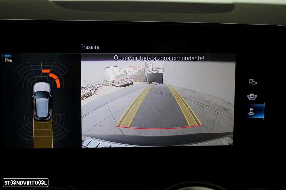 Mercedes-Benz EQA 250+ AMG Line - 32