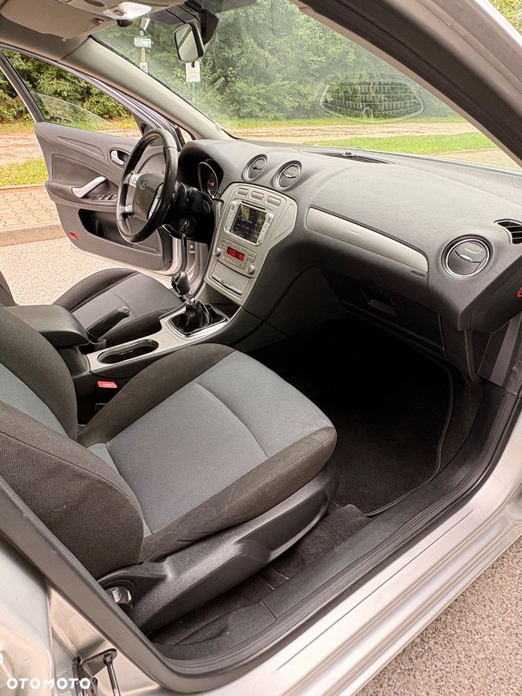 Ford Mondeo - 11