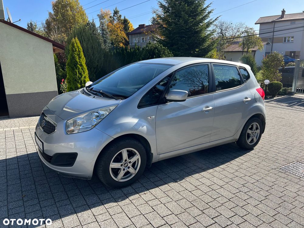 Kia Venga 2010 photo 3