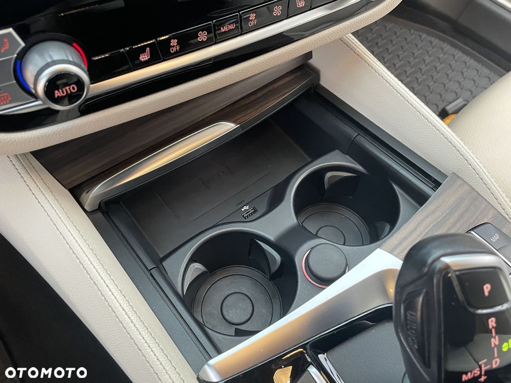 BMW Seria 5 - 29