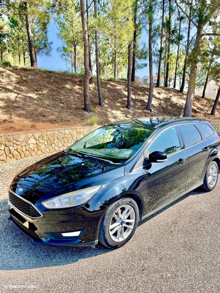 Ford Focus SW 1.0 EcoBoost ST-Line - 4